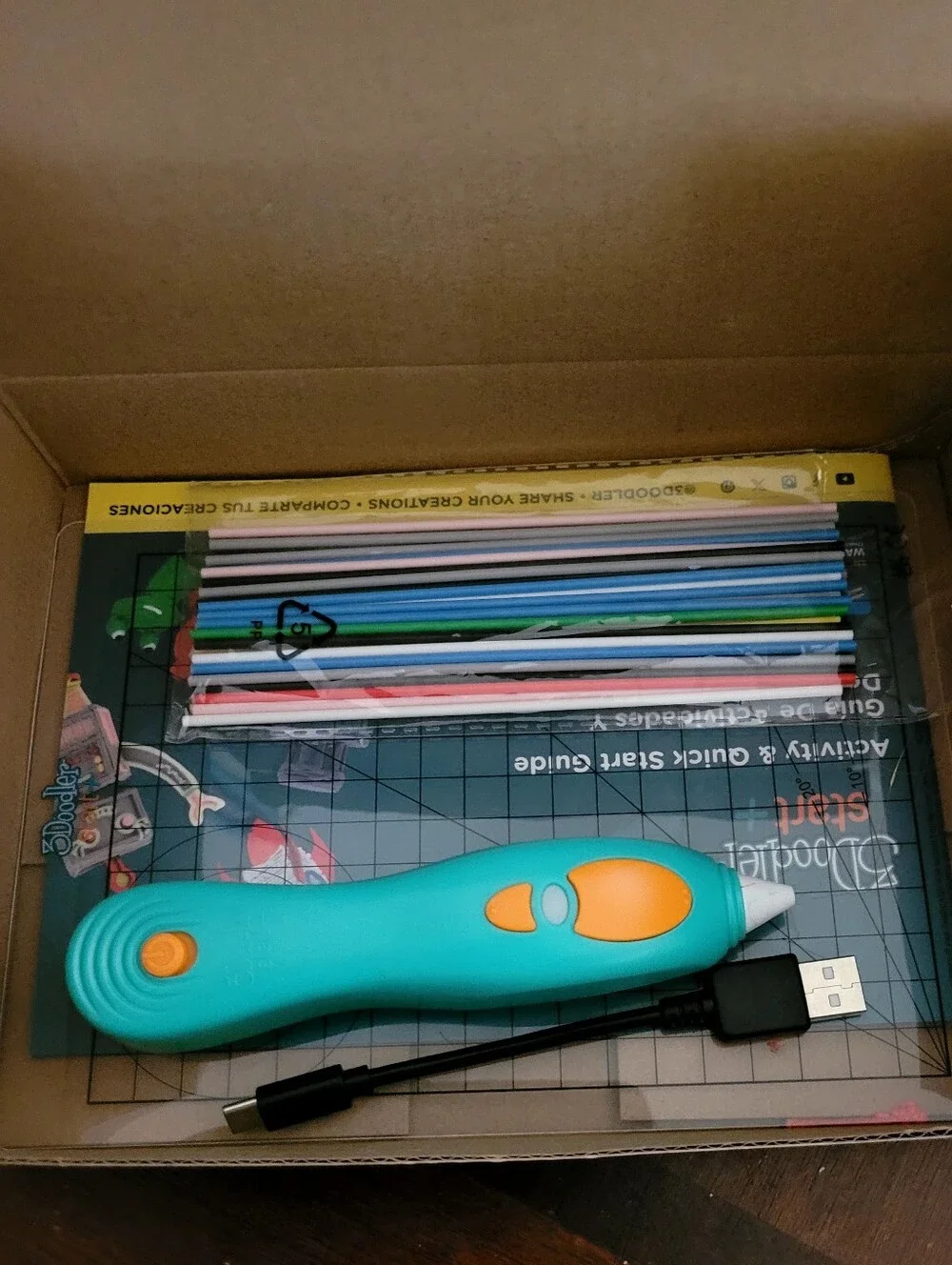 3Doodler Start+ 3D Drawing Pen Kit - Teal with Multicolor Filaments